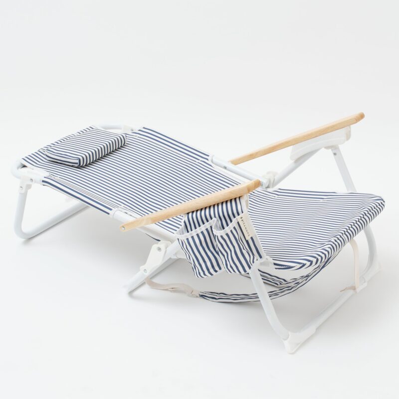 Chaise De Plage Confortable Bleu Cotier Detente Exterieure Et Bord De Mer 2