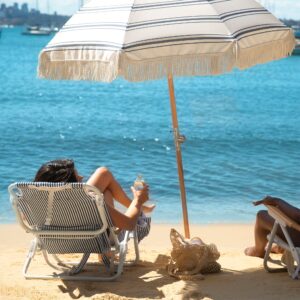 Chaise De Plage Confortable Bleu Cotier Detente Exterieure Et Bord De Mer 7