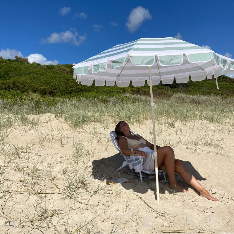 Chaise De Plage Rayee La Palma Sauge Confort Luxe Pour Exterieur Et Detente 3