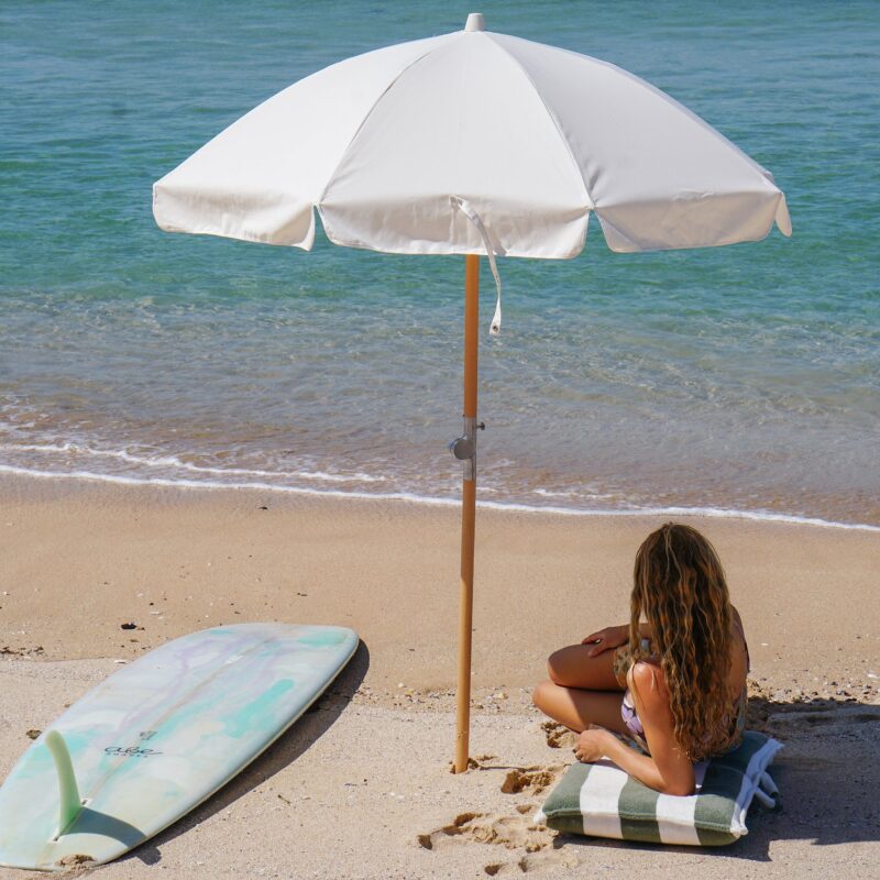 Serviette De Plage Rayee Olive Confortable Et Transportable 2