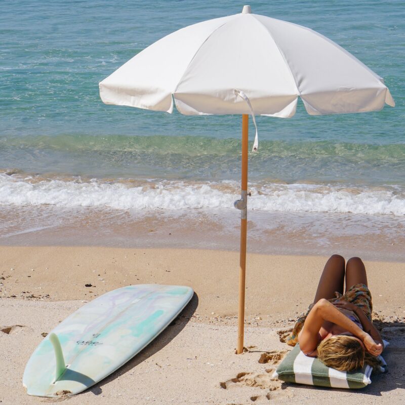 Serviette De Plage Rayee Olive Confortable Et Transportable 3